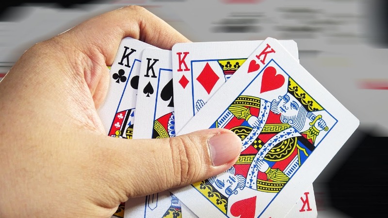 Tứ quý xì Tứ quý xì