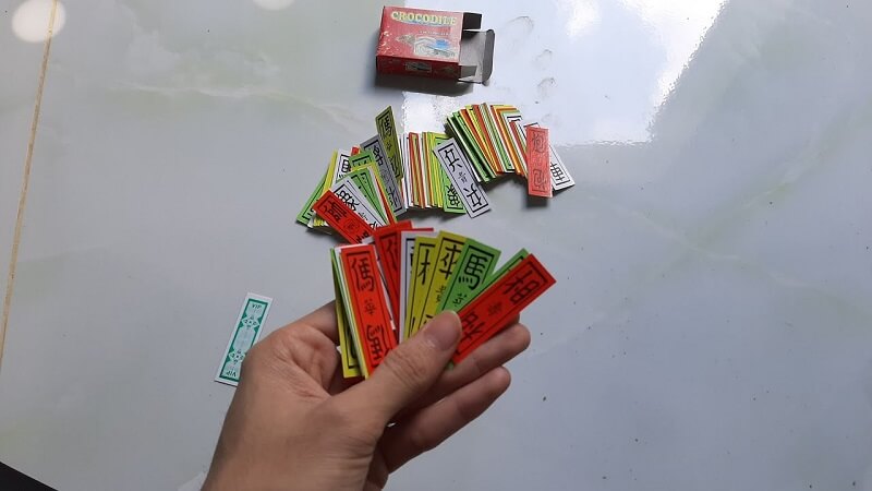 bài Tứ Sắc bài Tứ Sắc